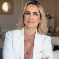 Ver&ocirc;nica Raquel, fisioterapeuta e fundadora da Academia da Gestante